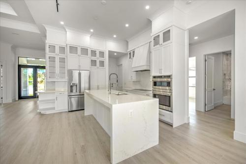 07-Custom-Kitchen