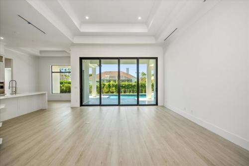 16-Living-Room